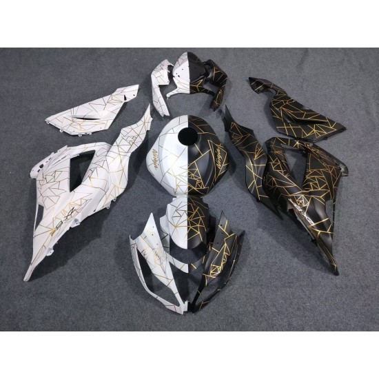 Motorcycle Fairings For Kawasaki Ninja ZX6R (full tank cover)(2013-2018)