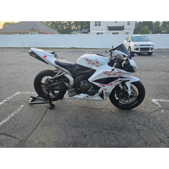 Black/White Split Fairings For HONDA CBR600RR F5 (2007-2008) Black/White Split Fairings For HONDA CBR600RR F5 (2007-2008)