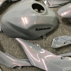 Chameleon Grey/Pink fairings for Kawasaki Ninja500 With Full Tank cover(2024-2025)