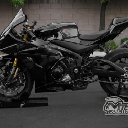 Glossy Black Suzuki GSXR1000 K17 Motorcycle Fairings(2017-2024)